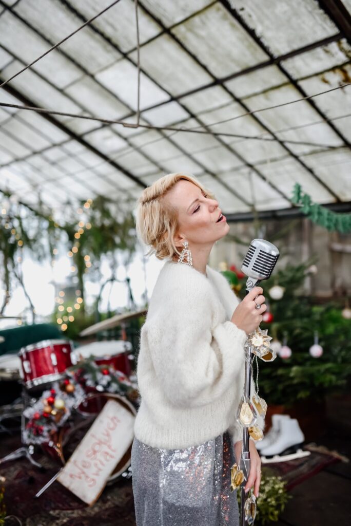 Alicja Janosz – sesja do EP #Idąświęta